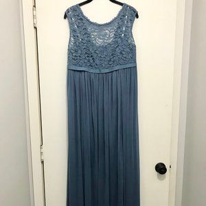 David's Bridal Lace and Mesh Maternity Bridesmaid Dress